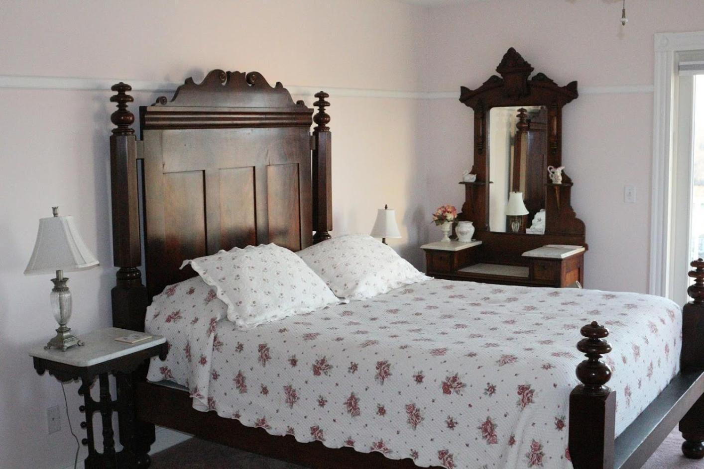 Payne'S Harbor View Inn New Shoreham Ruang foto