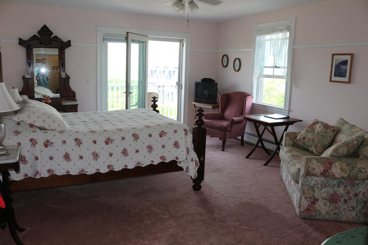 Payne'S Harbor View Inn New Shoreham Bagian luar foto