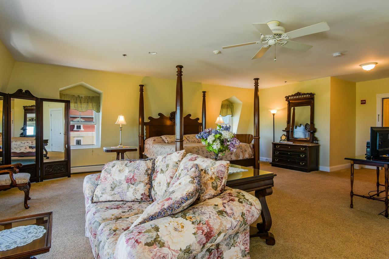 Payne'S Harbor View Inn New Shoreham Bagian luar foto