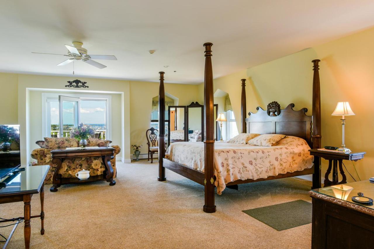 Payne'S Harbor View Inn New Shoreham Bagian luar foto