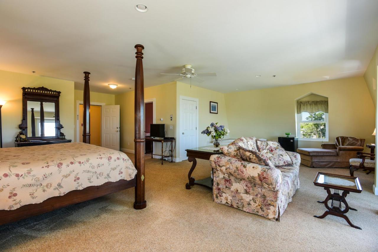 Payne'S Harbor View Inn New Shoreham Bagian luar foto